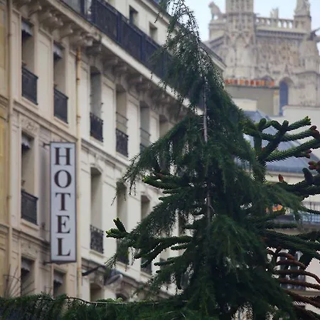 Отель Des Halles